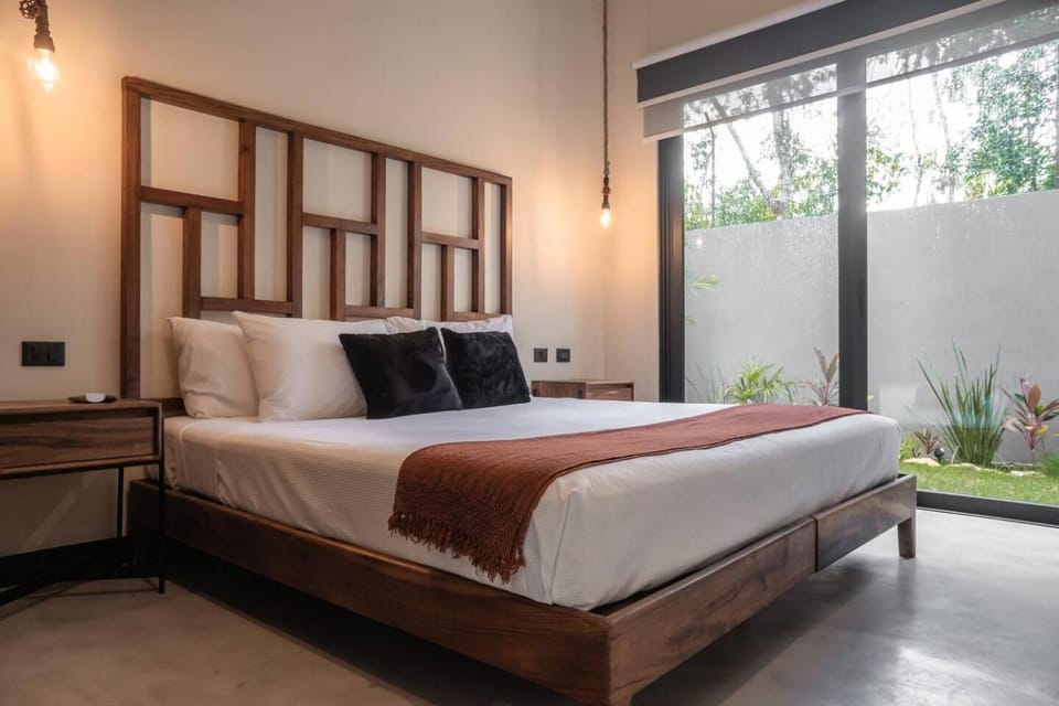 Bed, Garden, Photo of the whole room, Bedroom