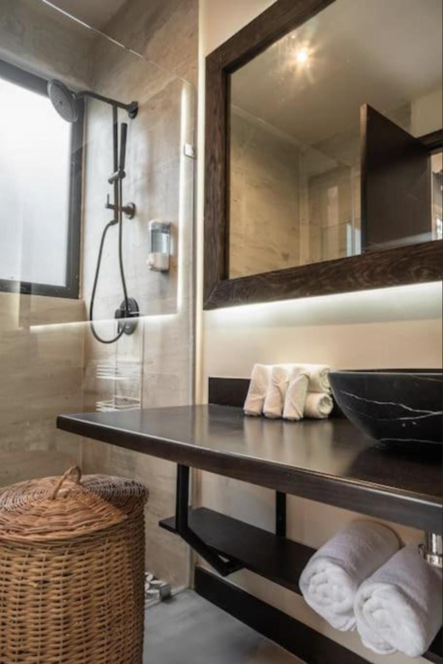 Shower, Bathroom, towels