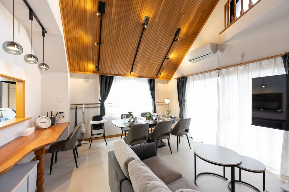 TV and multimedia, Living room, Dining area