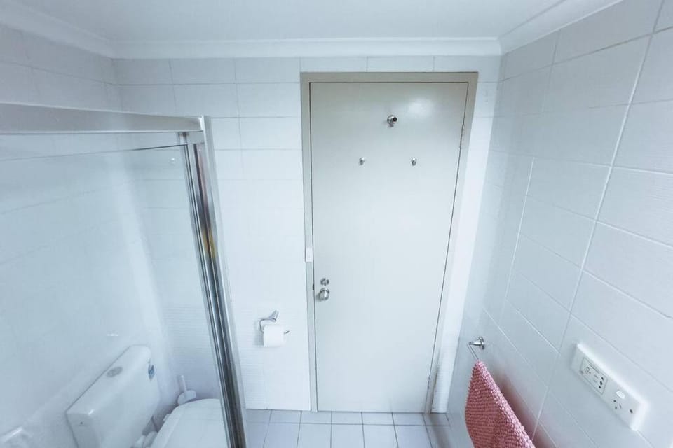 City Studio with Netflix Premium 4K and Memory foam bed Apartment in Adelaide