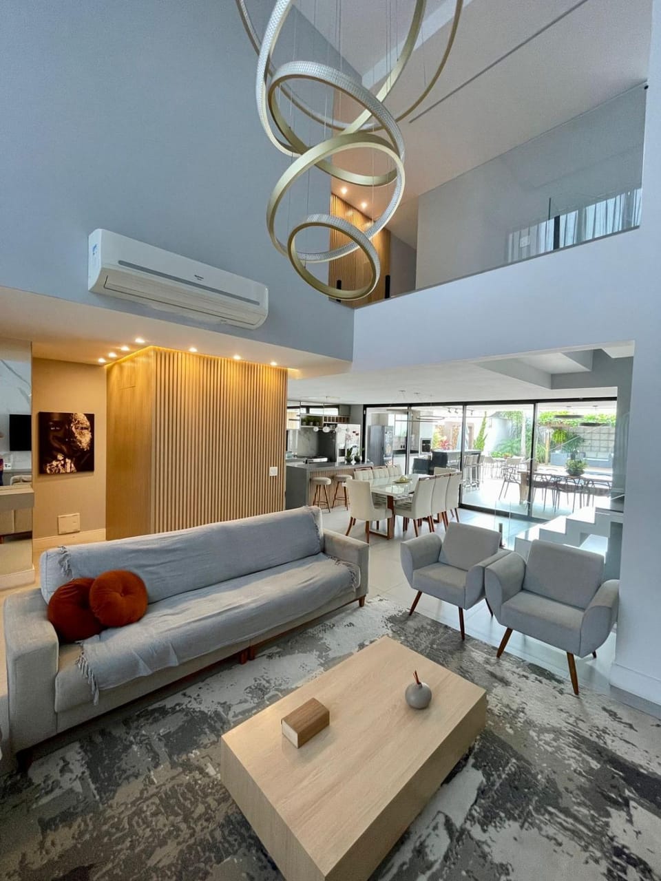 Living room, Dining area, air conditioner