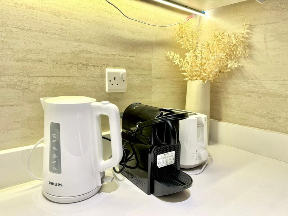 Coffee/tea facilities, Kitchen or kitchenette, toaster