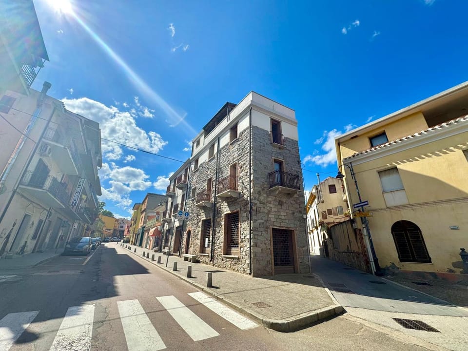 Property building, Neighbourhood, Street view