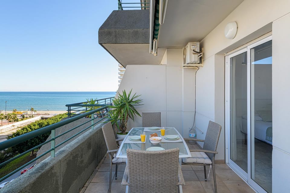 View (from property/room), Balcony/Terrace, Sea view