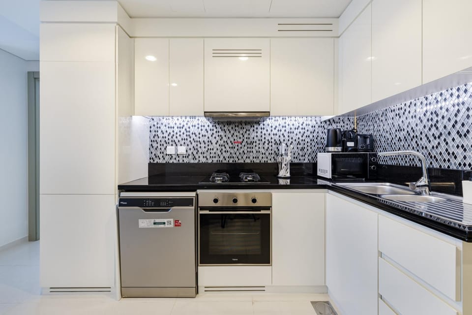 Coffee/tea facilities, Kitchen or kitchenette, dishwasher, oven, stove, toaster