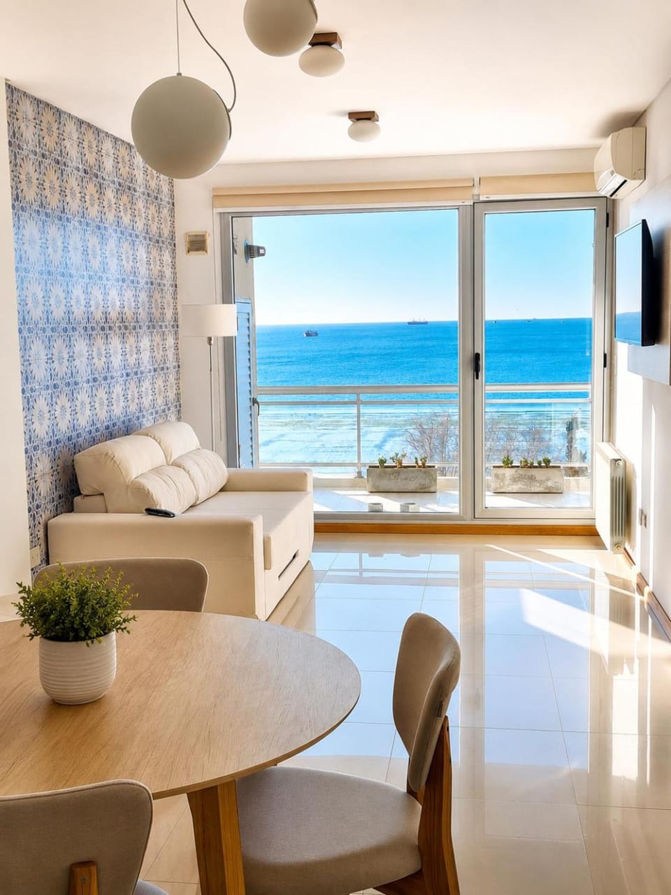 AC suites, vista al mar ! Apartment in Puerto Madryn