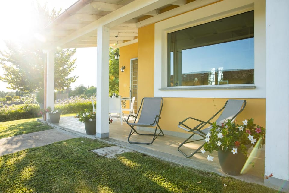 Patio, Facade/entrance, Garden