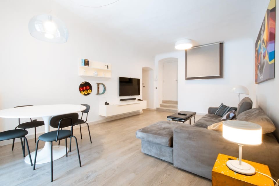 Cavour 231 Big House Apartment in Bari