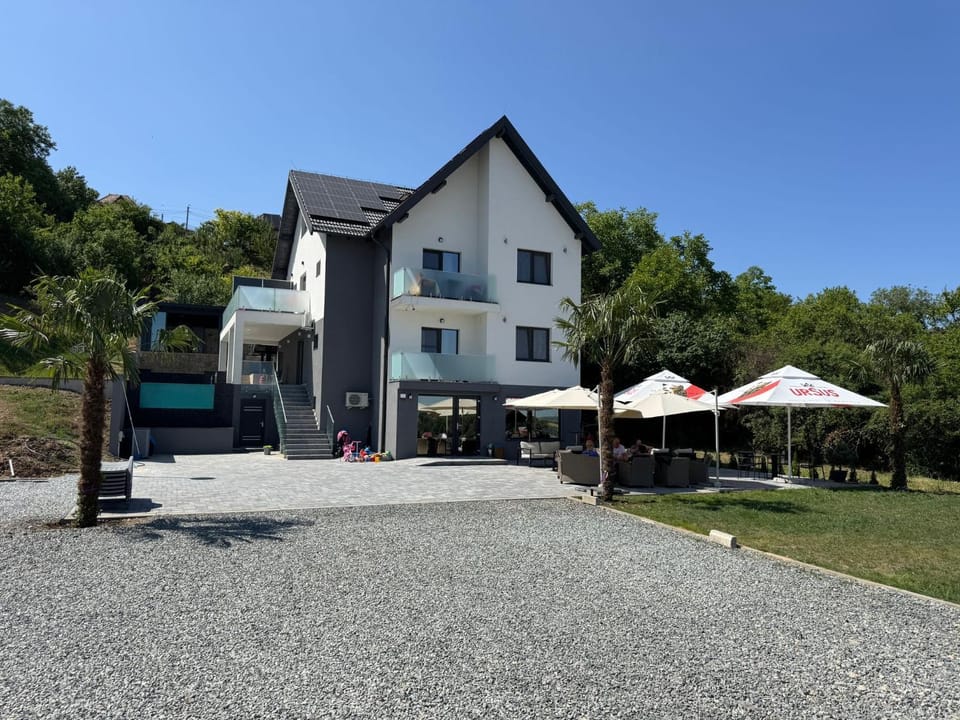 Pensiunea Giulia Bed and Breakfast in Cluj County