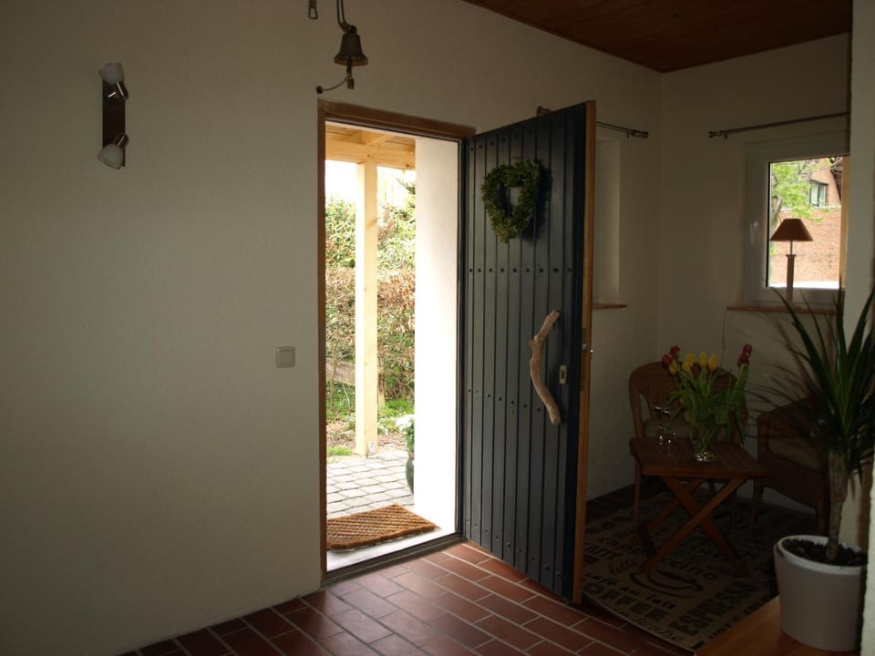 Facade/entrance, Photo of the whole room