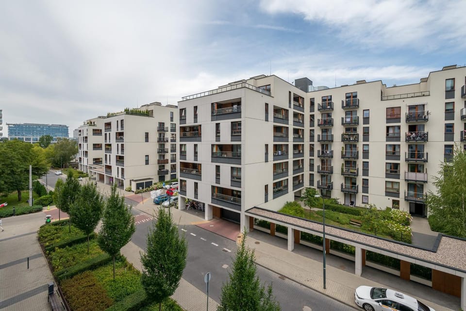 Neighbourhood, City view, Location