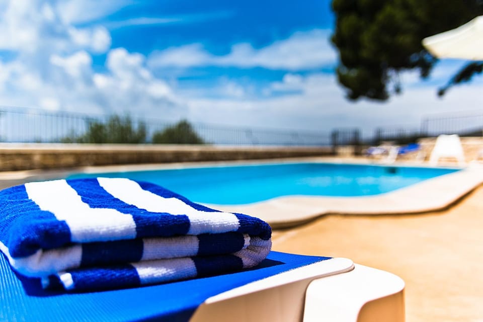 Decorative detail, Swimming pool