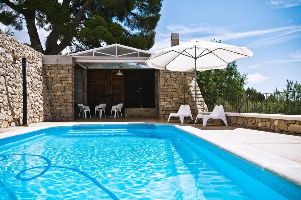 BBQ facilities, Swimming pool