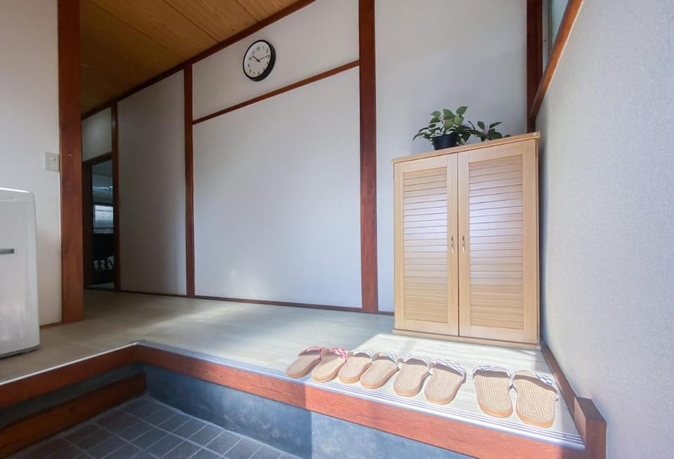 New Super Deals Now Available Direct Access to Akihabara Shinjuku and Disneyland Apartment in Japan