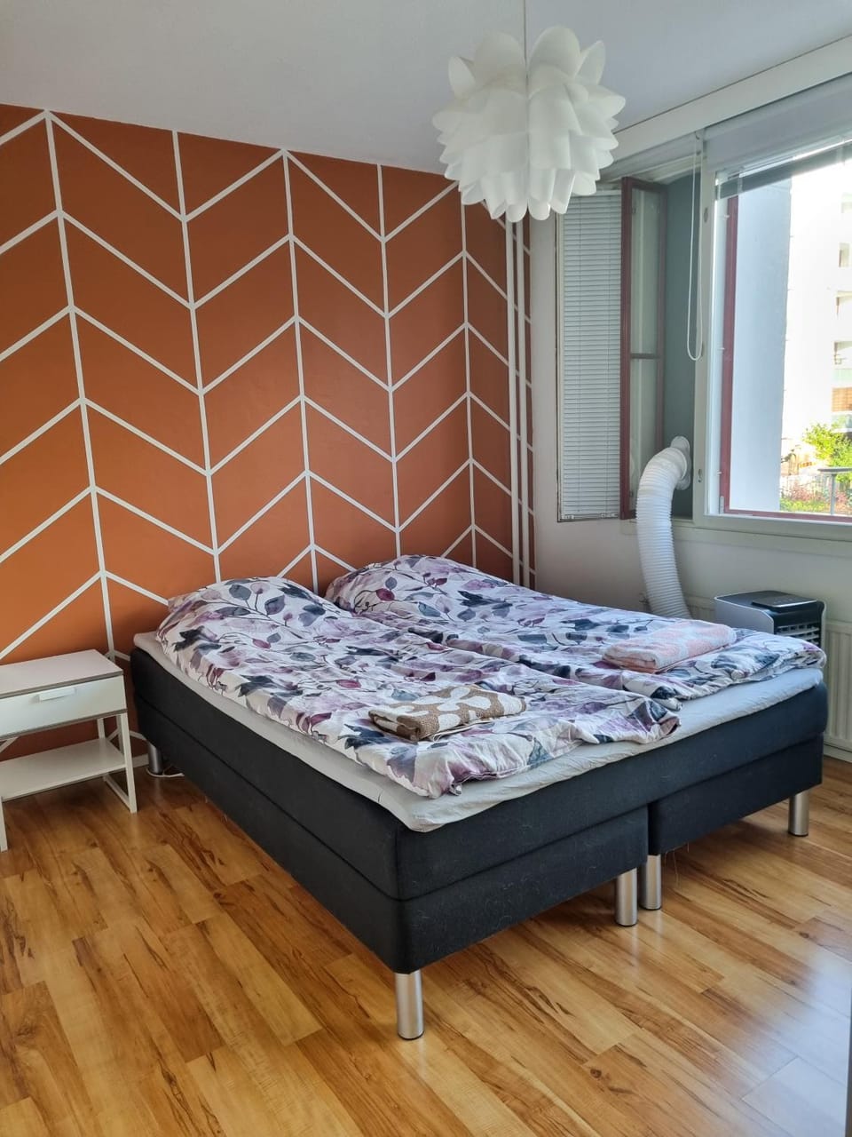 Bed, Photo of the whole room