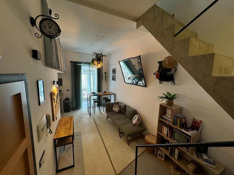 Backpackers House - Ballaró Apartment in Palermo