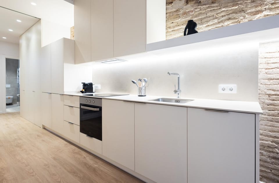 Kitchen or kitchenette, oven, stove