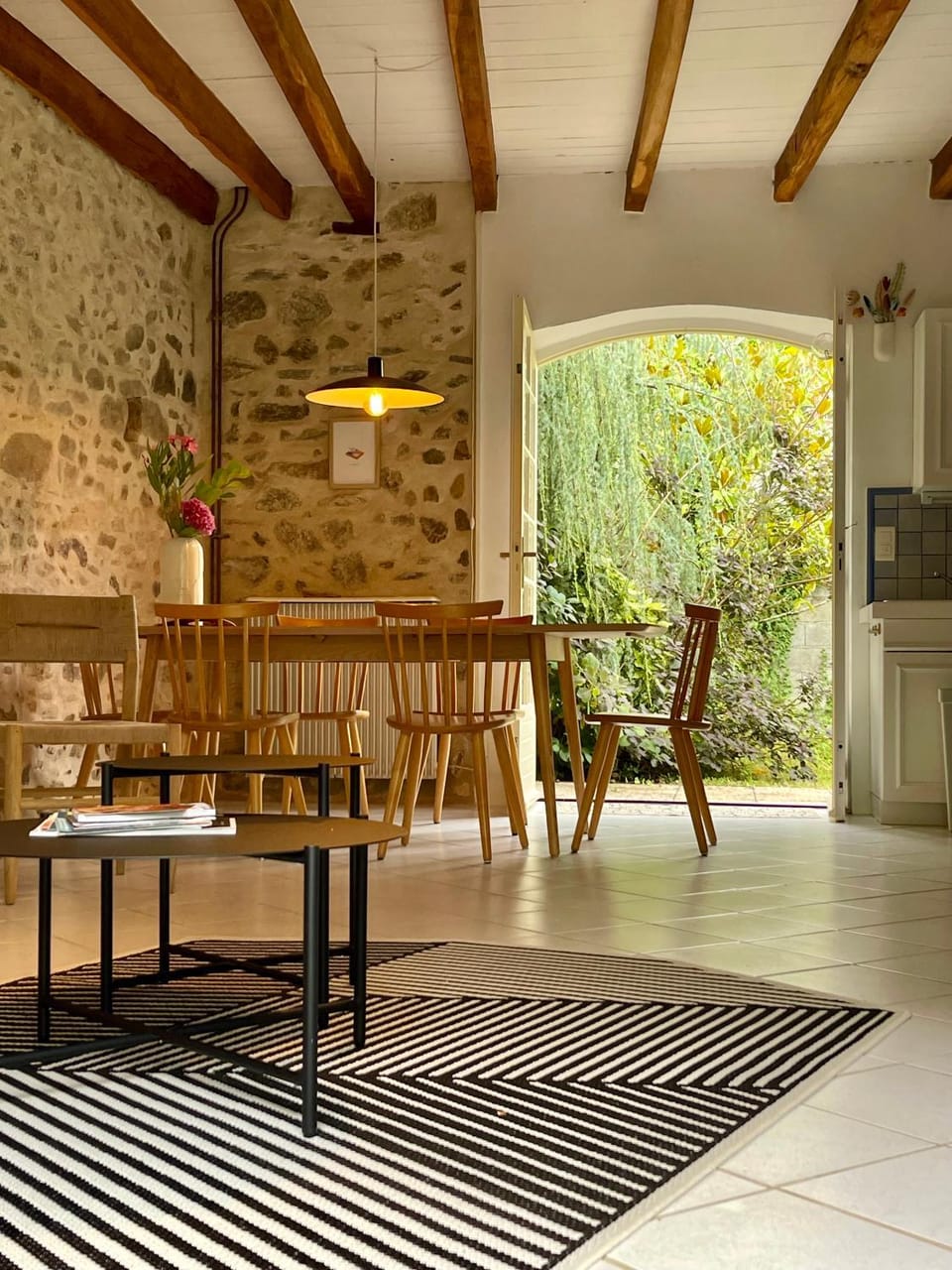 Living room, Dining area