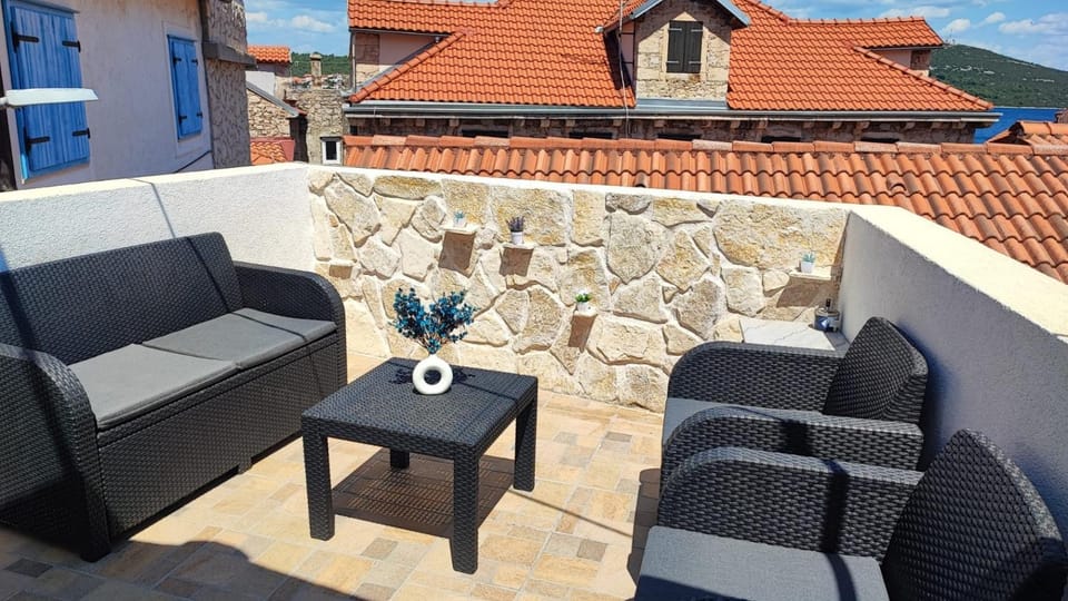 Balcony/Terrace, Balcony/Terrace