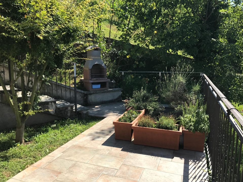 BBQ facilities, Garden, Balcony/Terrace, Garden view, Lake view, Mountain view