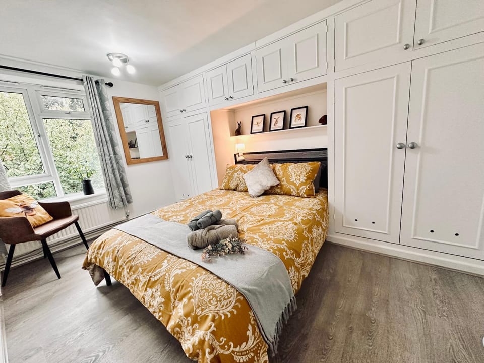 Bed, Bedroom