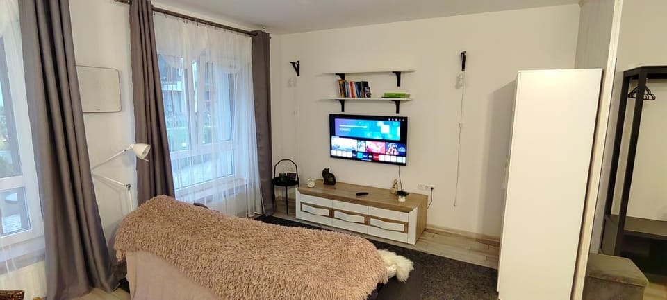 TV and multimedia, Seating area