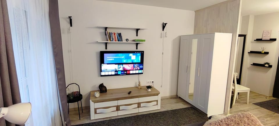 TV and multimedia, wardrobe
