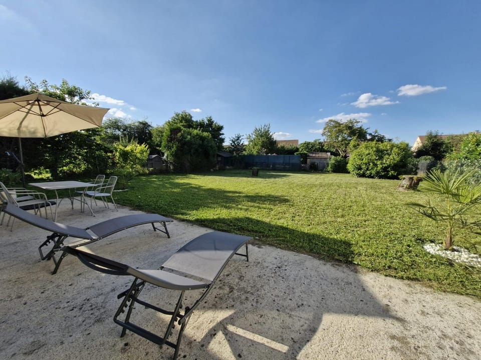Patio, Garden view