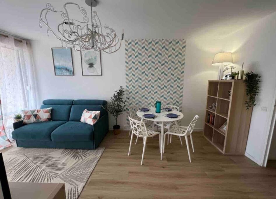 Bron confort lumineux proche eurexpo, hôpitaux Apartment in Lyon