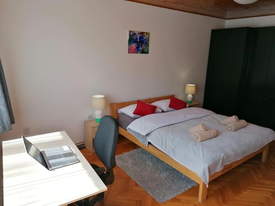 Cozy 1-bdrm apt in Dubec, ideal for work or study Apartment in City of Zagreb