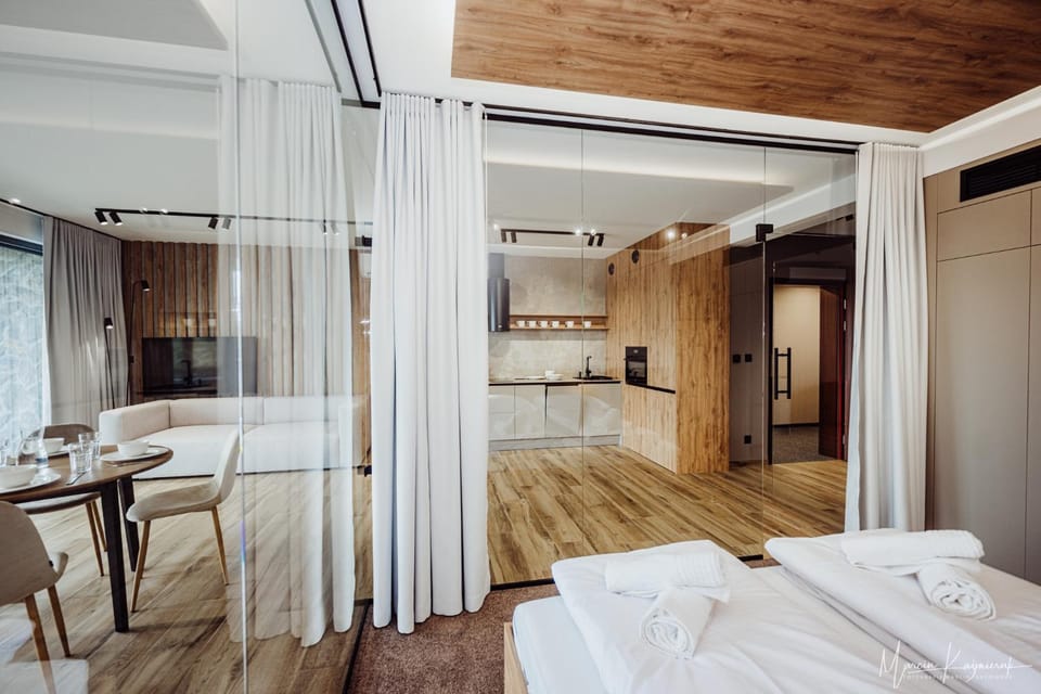 Bed, Kitchen or kitchenette, Photo of the whole room, Dining area, Bedroom, wardrobe