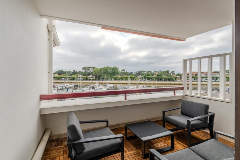 Day, Natural landscape, View (from property/room), Balcony/Terrace