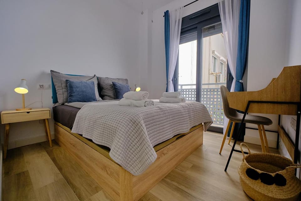 Bed, Balcony/Terrace, Bedroom, towels
