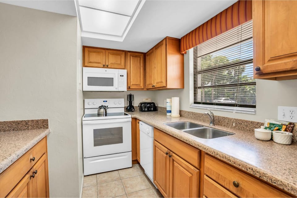 First Floor Deluxe Condo House in Naples