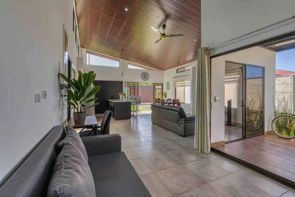 Casa Maiki Your Private Retreat in Uvita Center House in Uvita