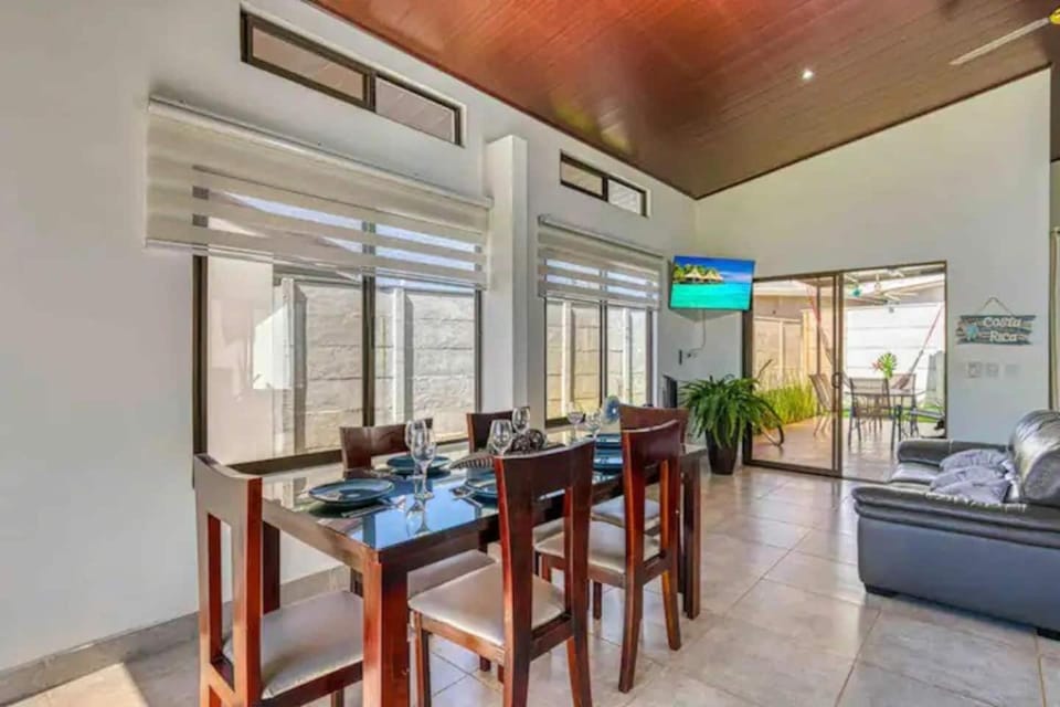 Casa Maiki Your Private Retreat in Uvita Center House in Uvita
