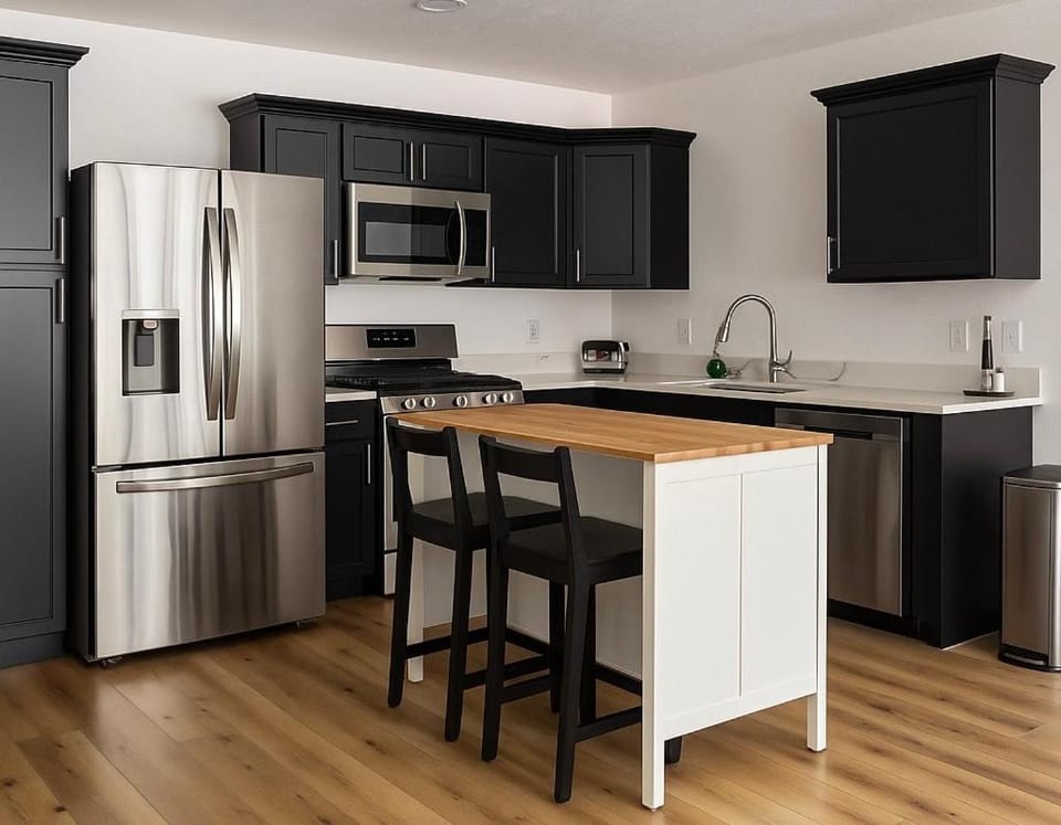 Kitchen or kitchenette, Dining area, Communal kitchen, kitchen