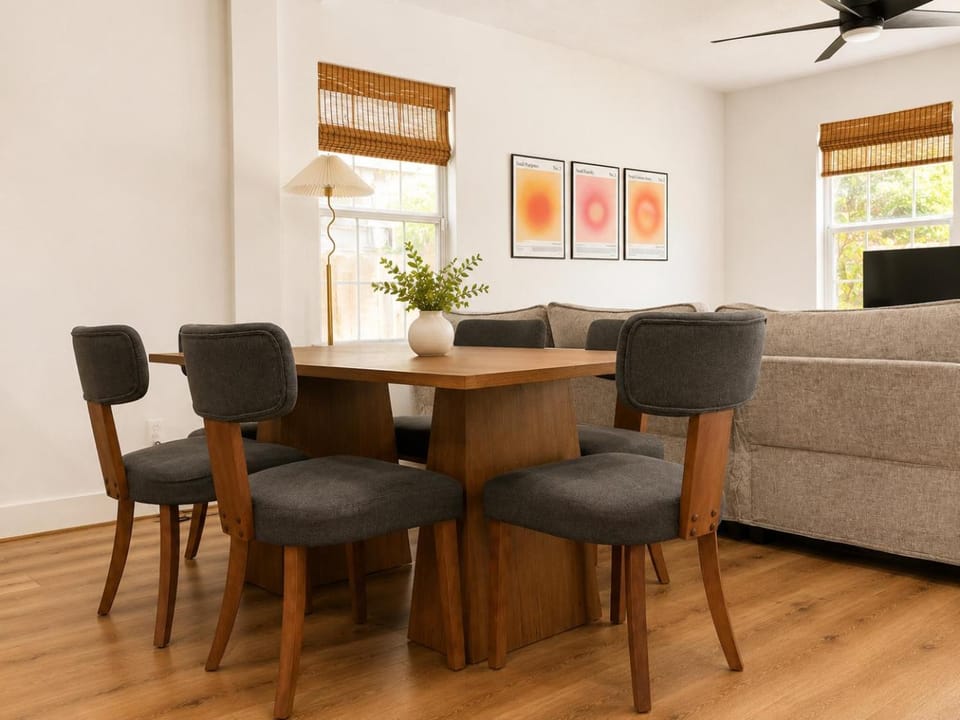 Communal lounge/ TV room, Dining area, Dinner