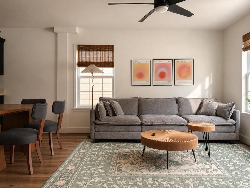 Living room, Seating area