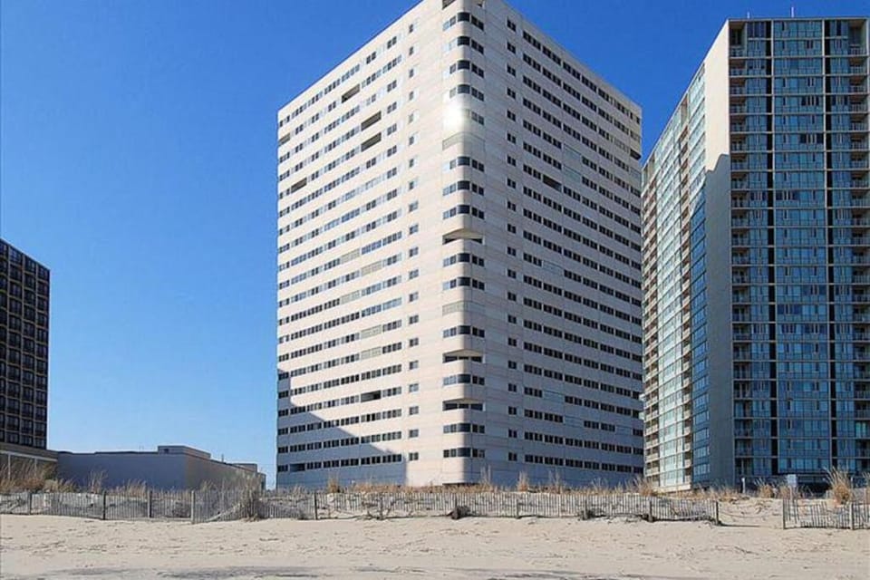 Atlantis 310 House in Ocean City