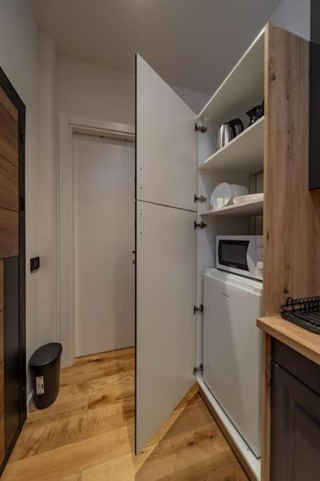 Kitchen or kitchenette, stove