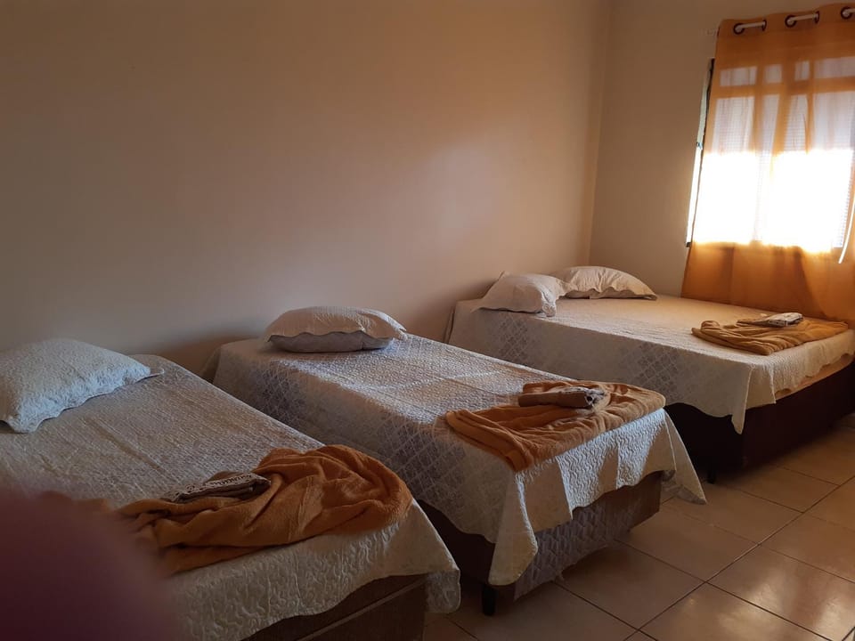 Casa a 4 minutos do santuário Apartment in State of São Paulo