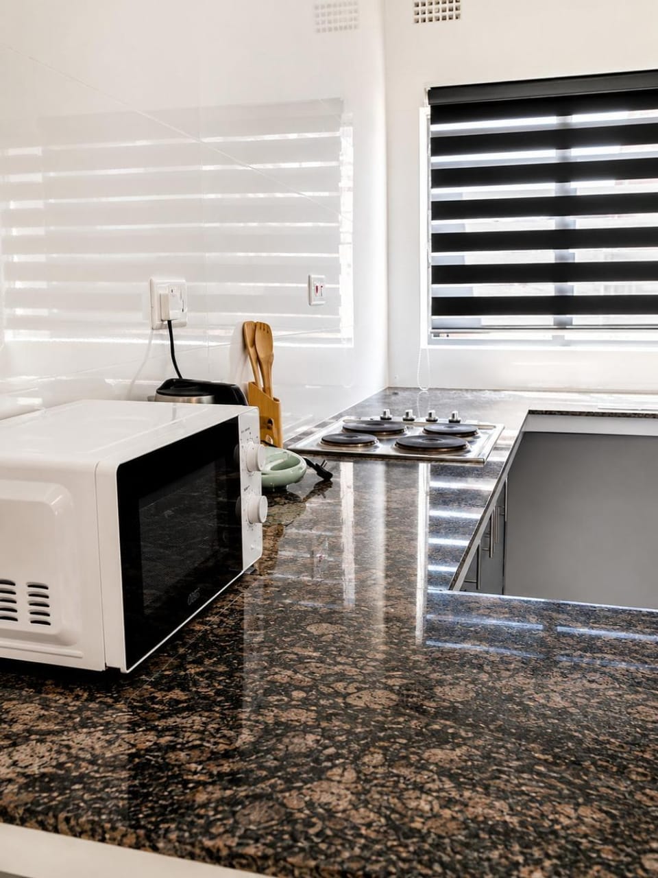 Kitchen or kitchenette, oven