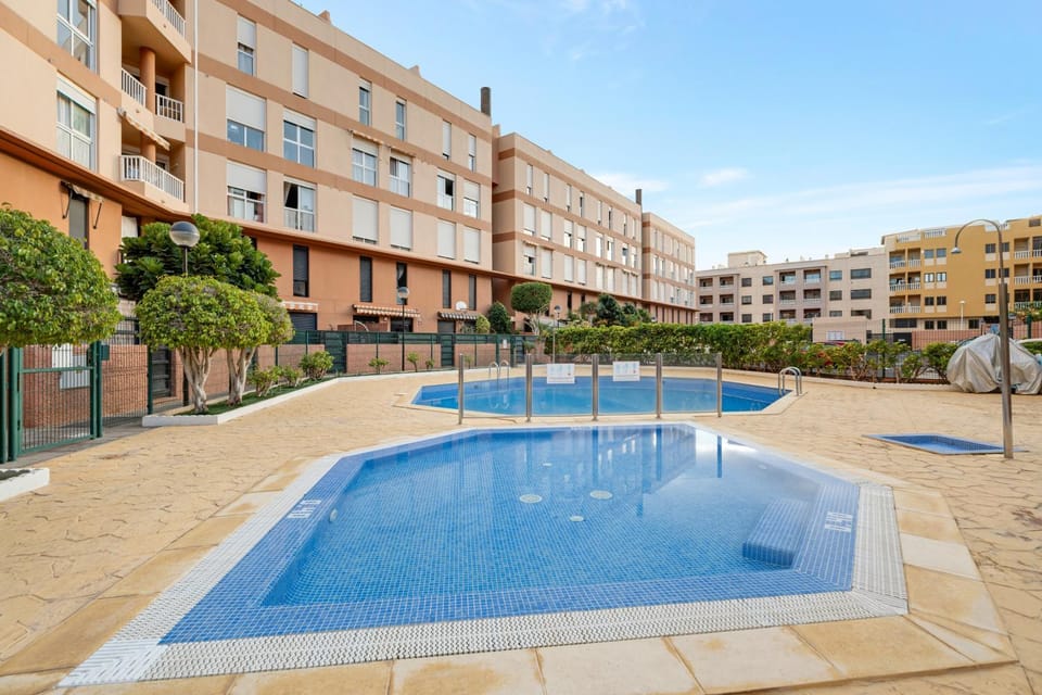 Property building, Swimming pool