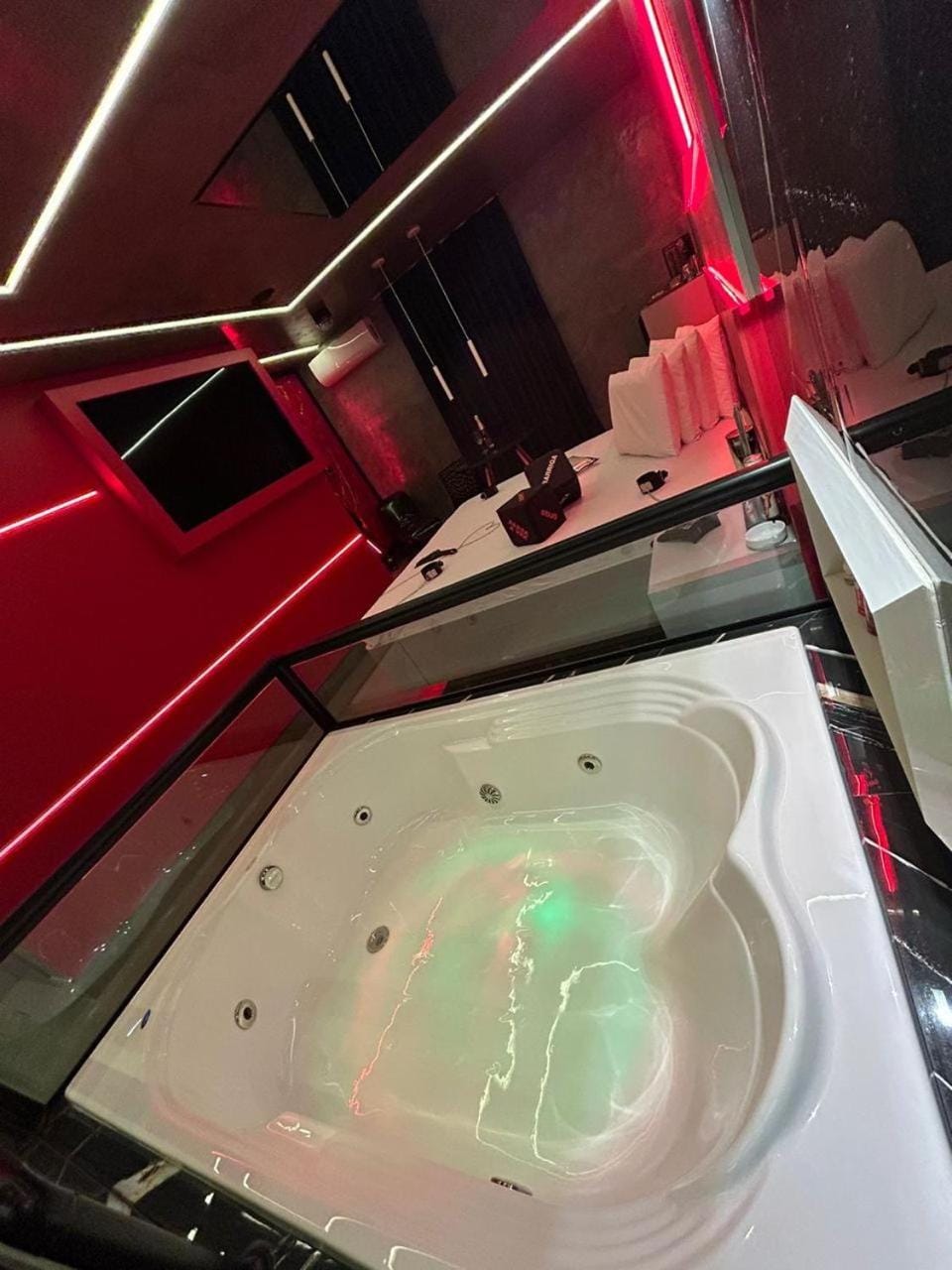Hot Tub, Bathroom, Bath