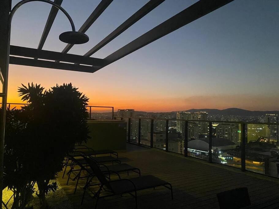 Apartamento 2 quartos em frente ao Allianz Parque com 1 vaga Apartment in Sao Paulo City