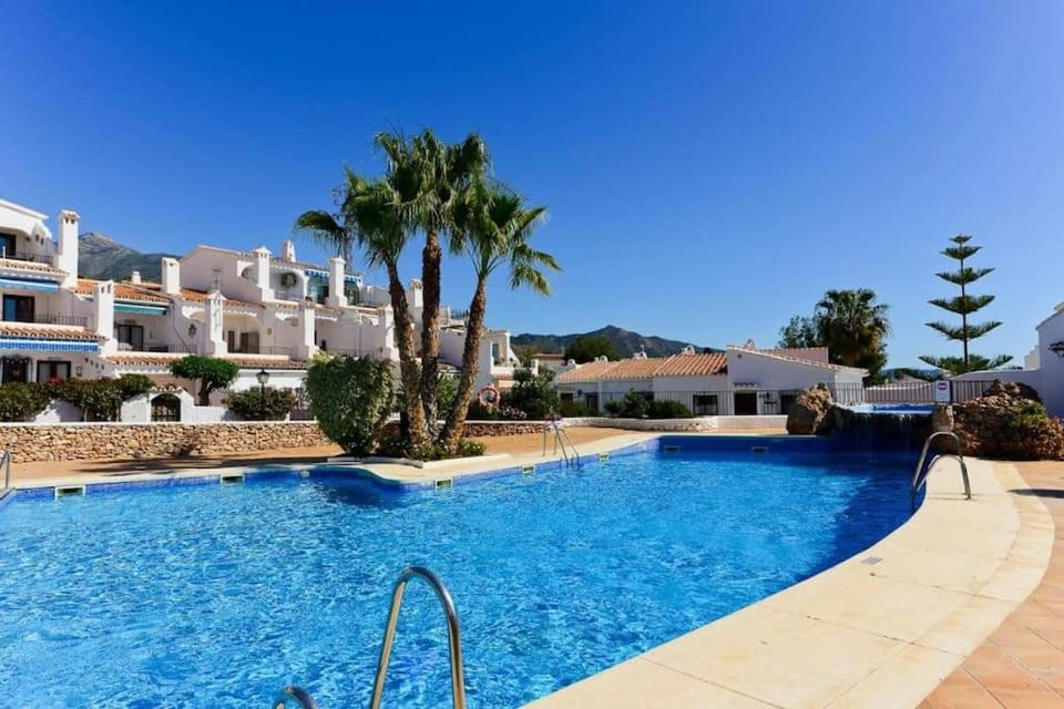 A2406 Capistrano Village, Nerja Apartment in Nerja