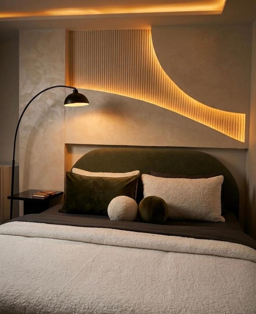 Bed, Living room, Seating area