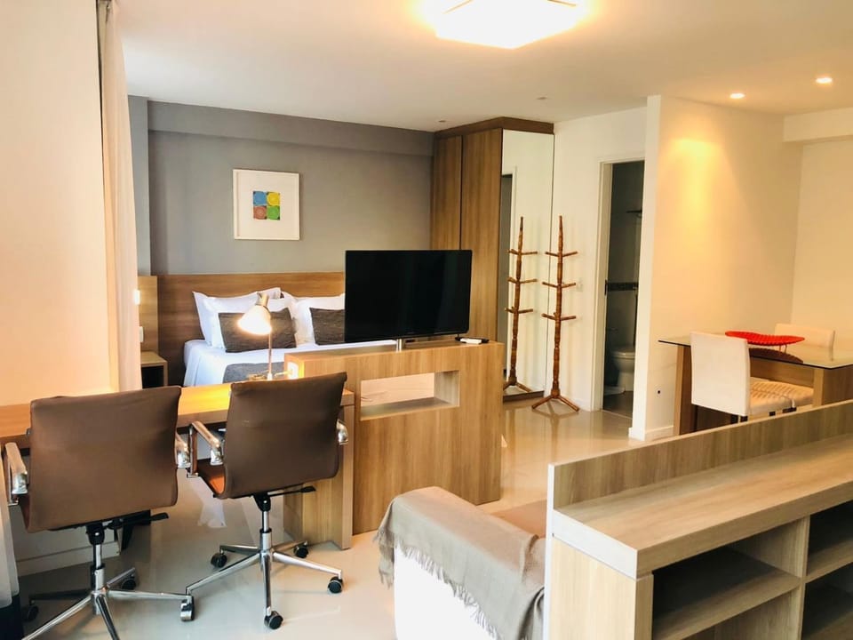 Flat maravilhoso inteiro na Barra da Tijuca com garagem Apartment in Rio de Janeiro