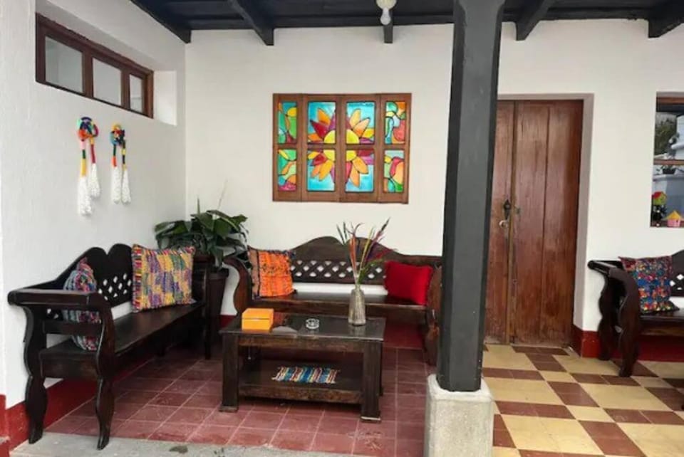 T2-House 10 guests 3 blocks away from central park House in Antigua Guatemala